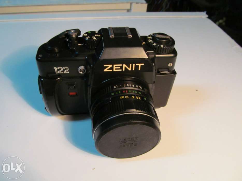 Máquina fotográfica óptica reflex zenit 122