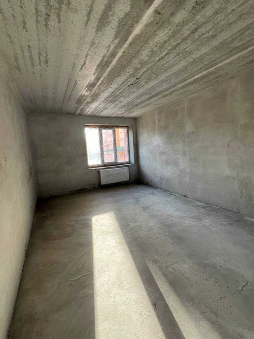 Новобудова з великою площею на Лушпи ( Еспланада)