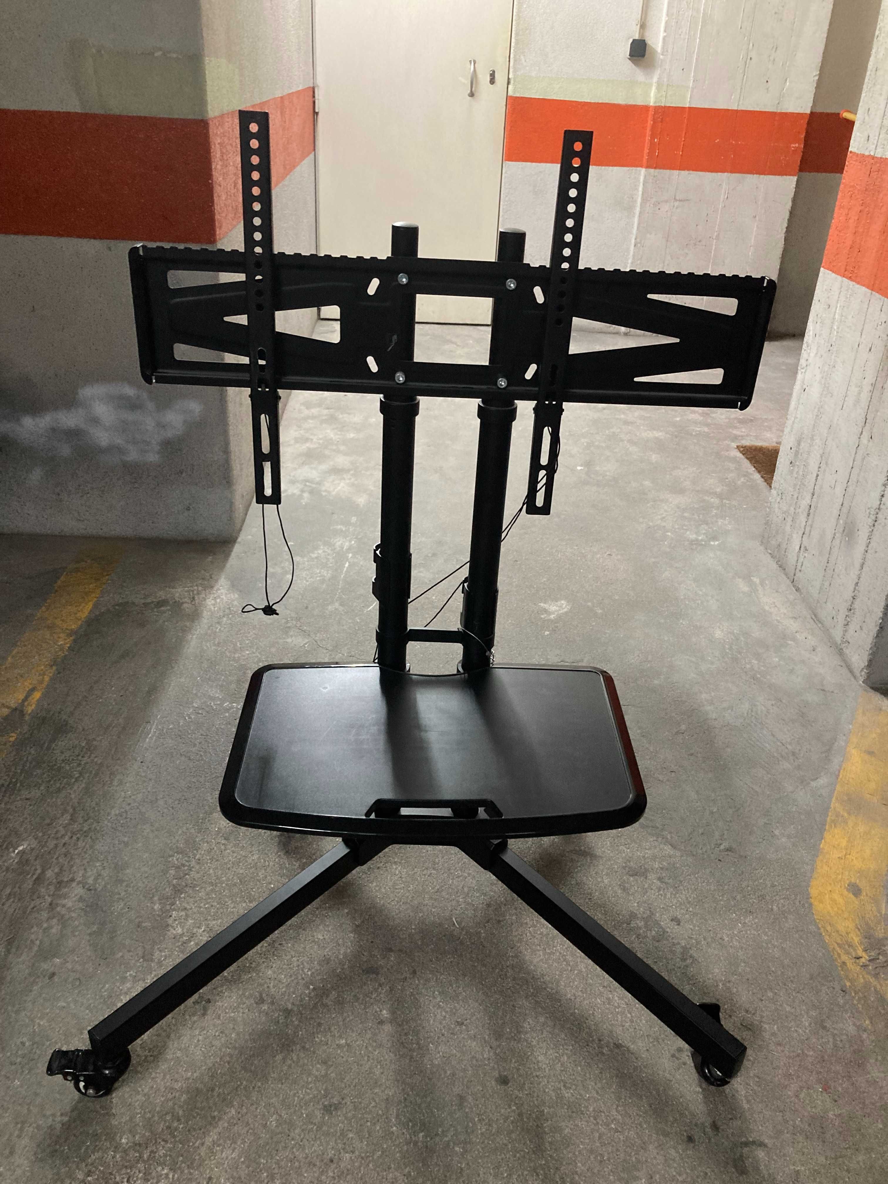 Suporte para Tv com prateleira