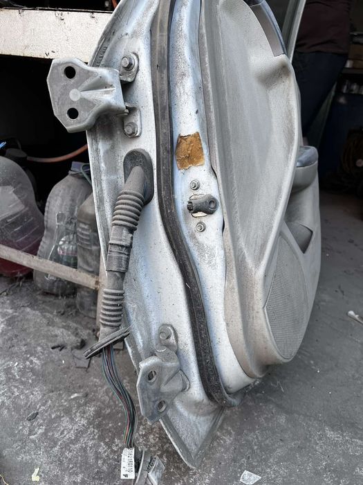 Дверь передняя правая Subaru Impreza  2007 2014 GE GV GH GR