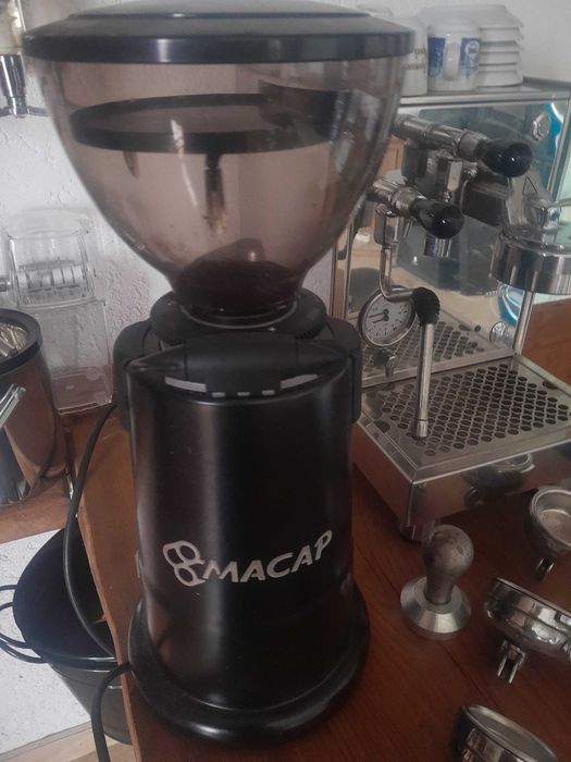 Moinho de café   com dosiador sensor