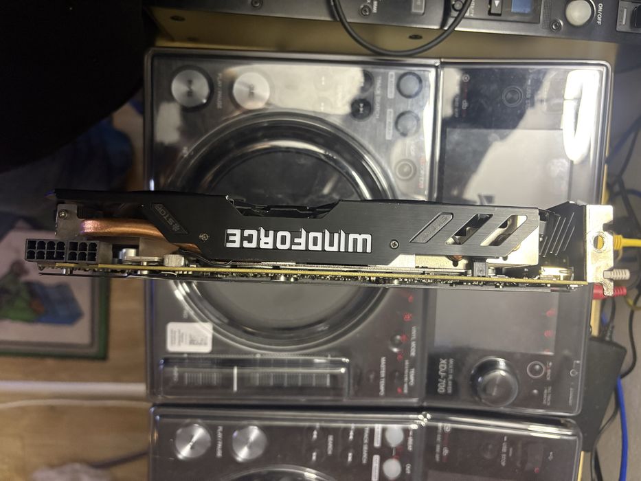 Placa grafica AMD radeon 390 series oc