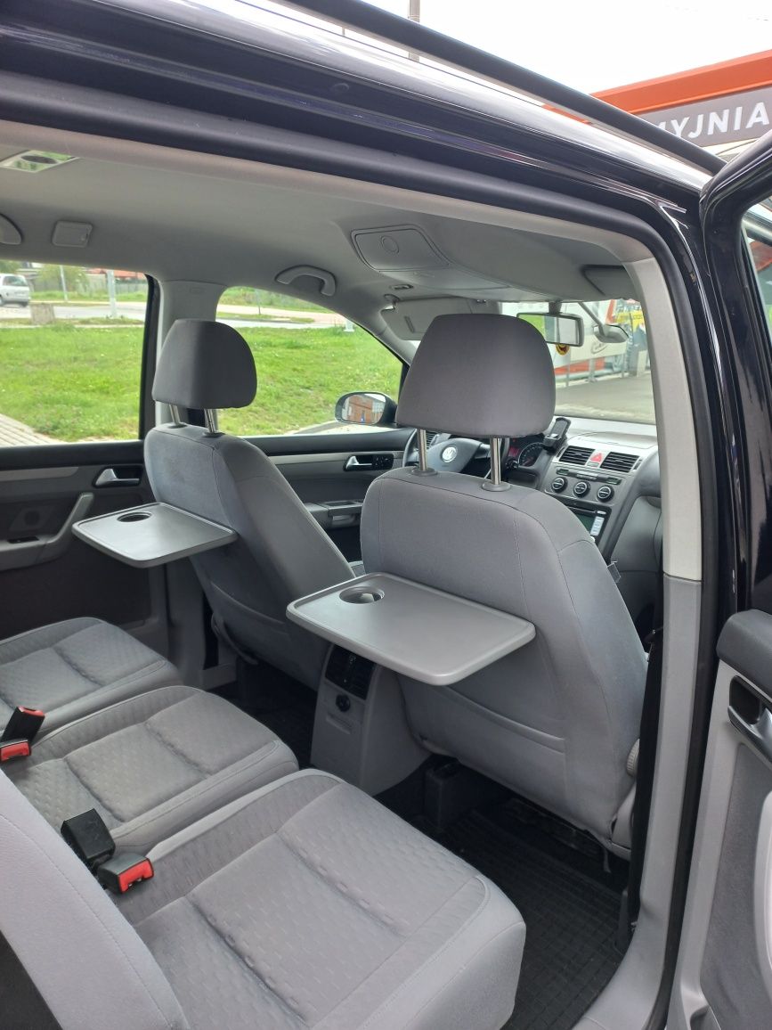 Sprzedam Tourana 1.9tdi Lift 7osobowego automat