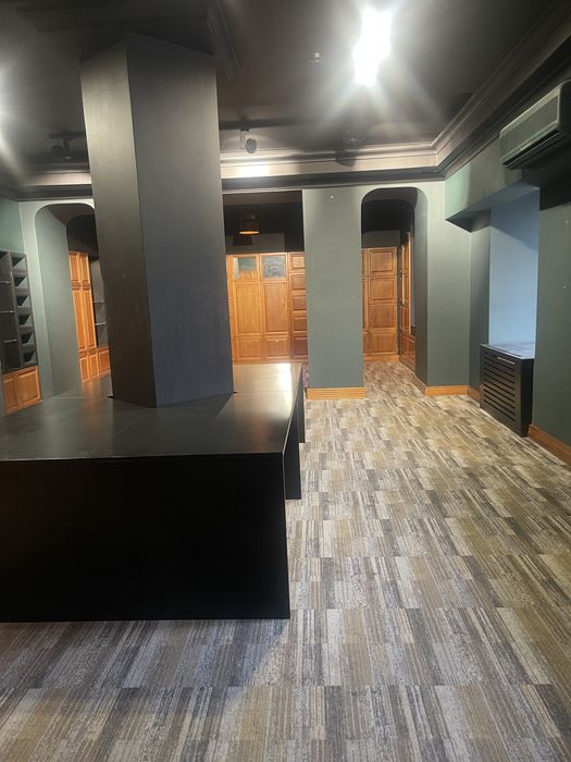 Сдаю 96м2 СОБОРНАЯ / ДЕРИБАСОВСКАЯ  Магазин Салон Шоурум