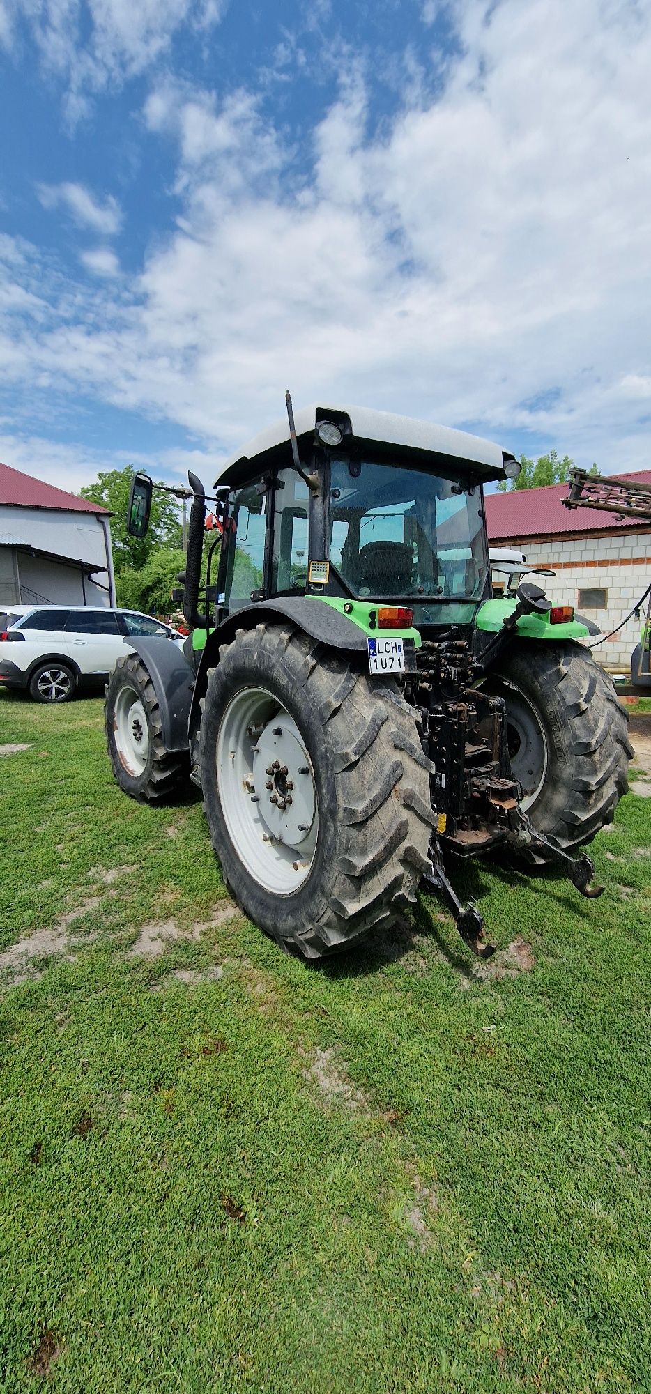Ciągnik rolniczy DeutzFahr AGROFARM 100
