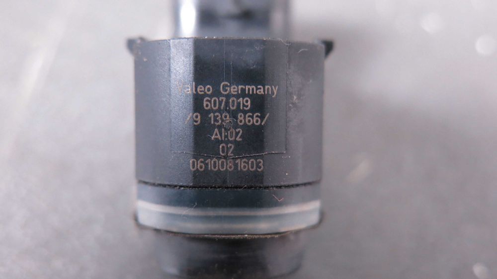 BMW E60 E61 Czujnik PDC Przód przedni 475/9 Black Sapphire