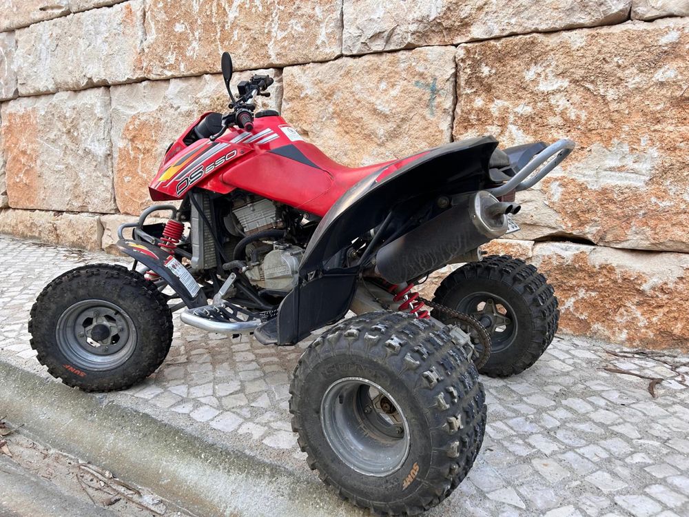 Moto 4 em bom estado Bombardie