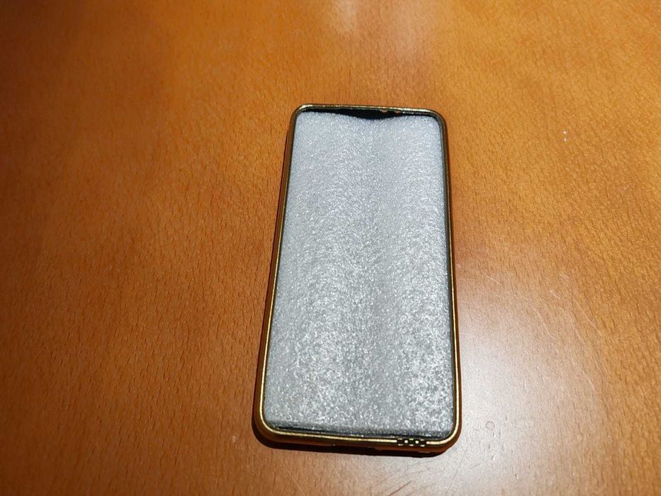 Smooth mobile phone case. New, unused64550774159235122