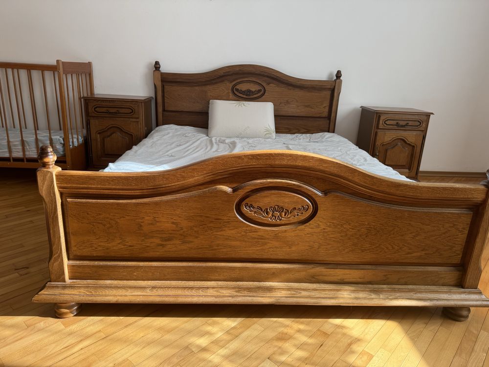 Спальний гарнитур
