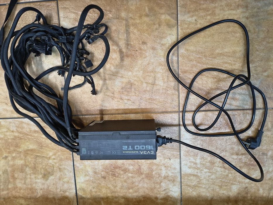 Zasilacz komputerowy ATX 1600W EVGA Supernova T2 - 80 plus titanium