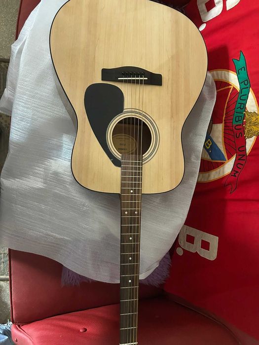 Guitarra Yamaha F310