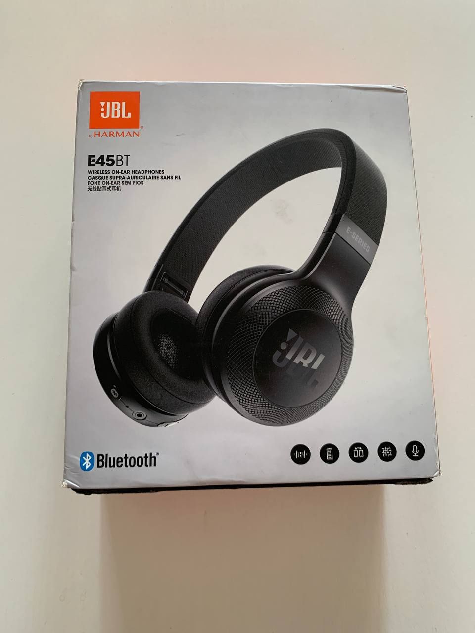 JBL E45BT навушники