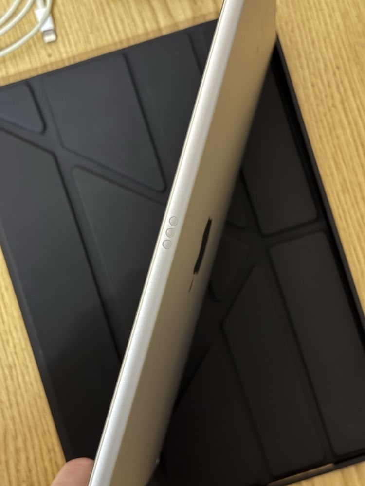 Ipad Air 3 2019 64GB Wi-Fi Space Gray 80% акб