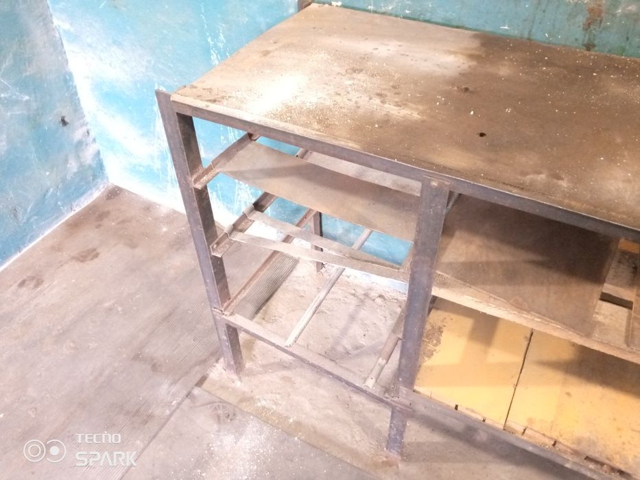 Верстак для гаража