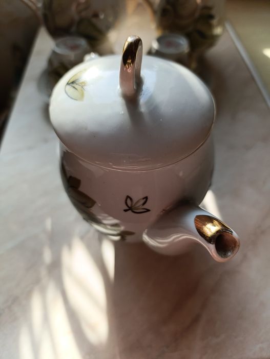 Набір  посуду заварничок