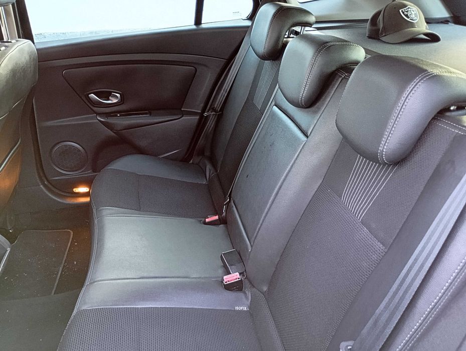 Megane 2011 venda por motivo de viajem