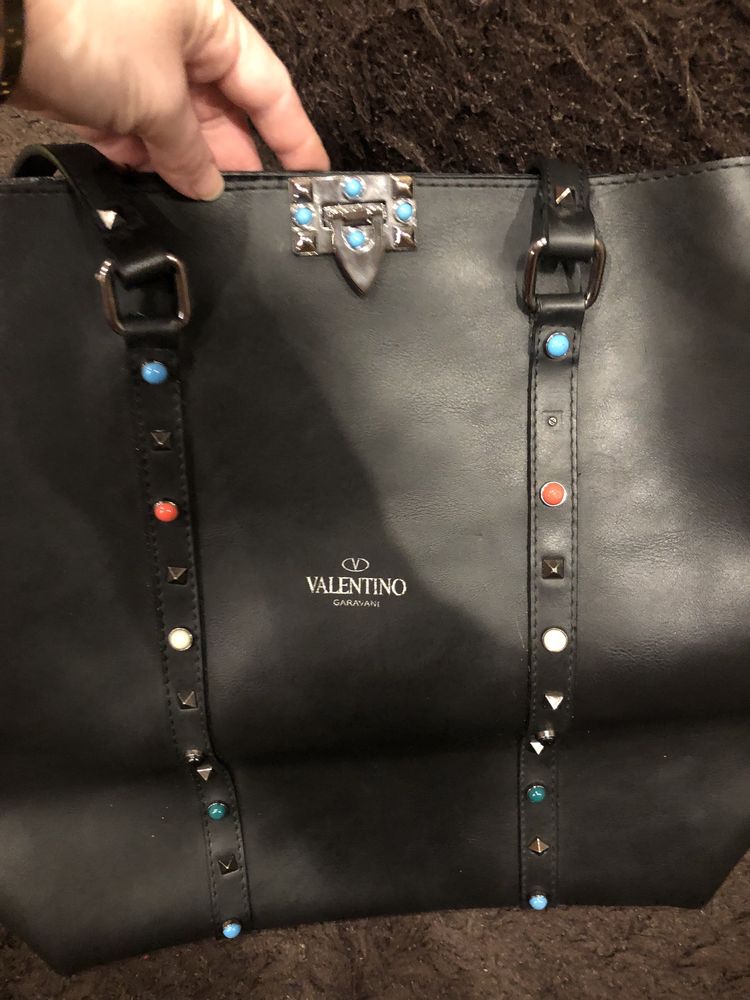 Оригинальная сумка от Valentino,made in Italy  Свежая  коллекций Garav