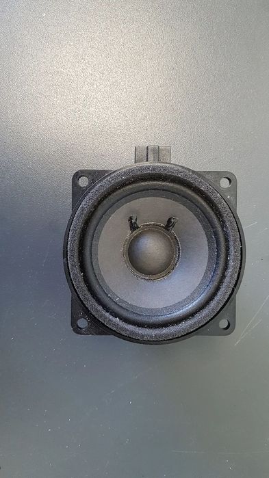 SKODA OCTAVIA IV GŁOŚNIK DZRWI NISKOTONOWY 5E3035411E