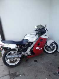 Honda VFR 750 rc24/2