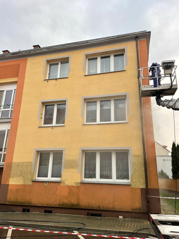 Mycie elewacji, dachów, kostki brukowej.