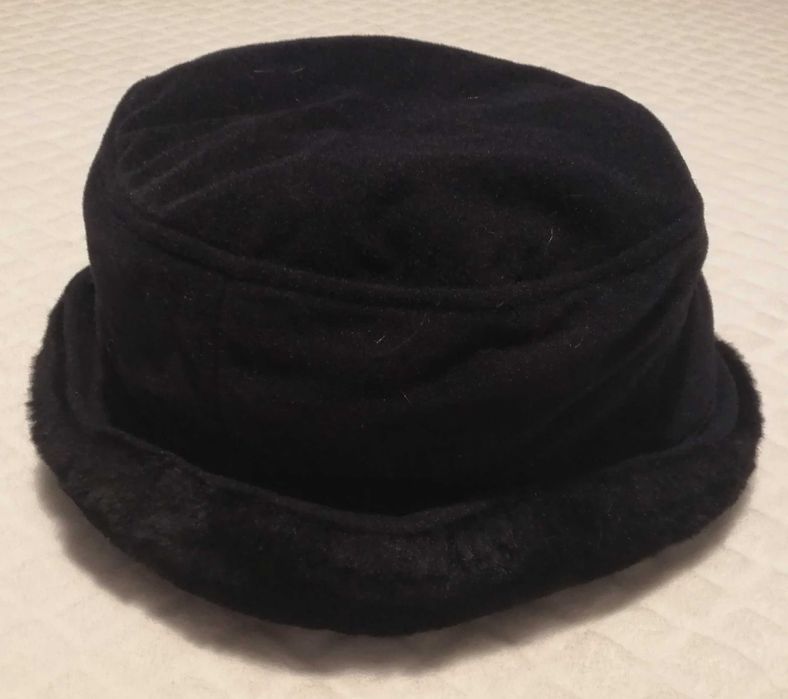 Czapka zimowa, czarna, 56cm, kapelusik, beret (Odzież, Kostiumy)