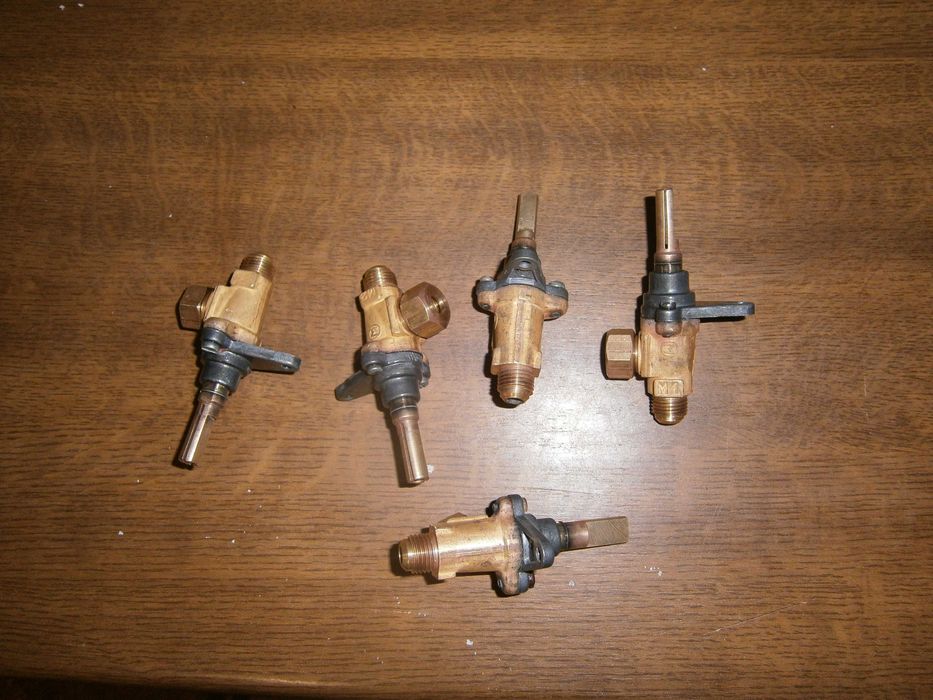 кран газовой плити Карпаты