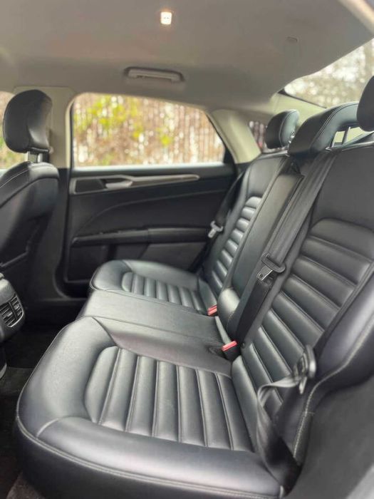 Ford Fusion      2019