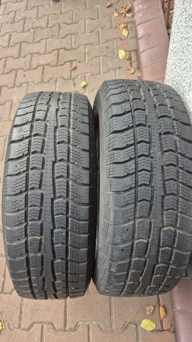 Opony zimowe Cooper Discoverer 215 70 R16