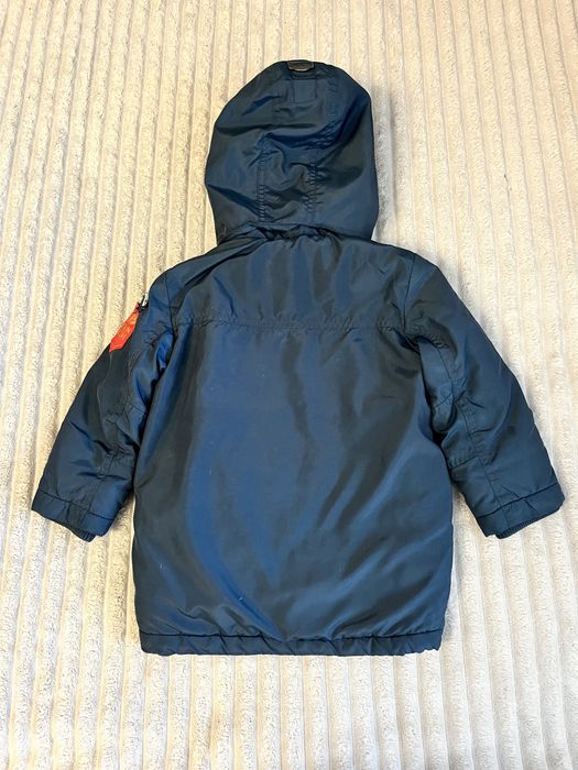 Зимняя курточка на мальчика фирмы h&m 3-4 года (бирке)