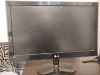 Монитор LG 24 дюйма