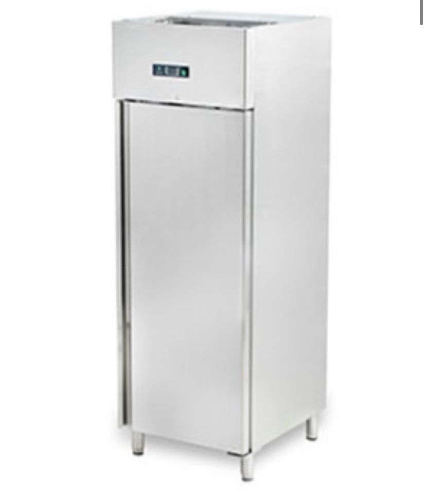 Шафа холодильна HURAKAN HKN-GX650TN INOX 650Л
