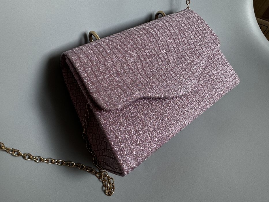 Torebka wieczorowa kopertówka połysk róż