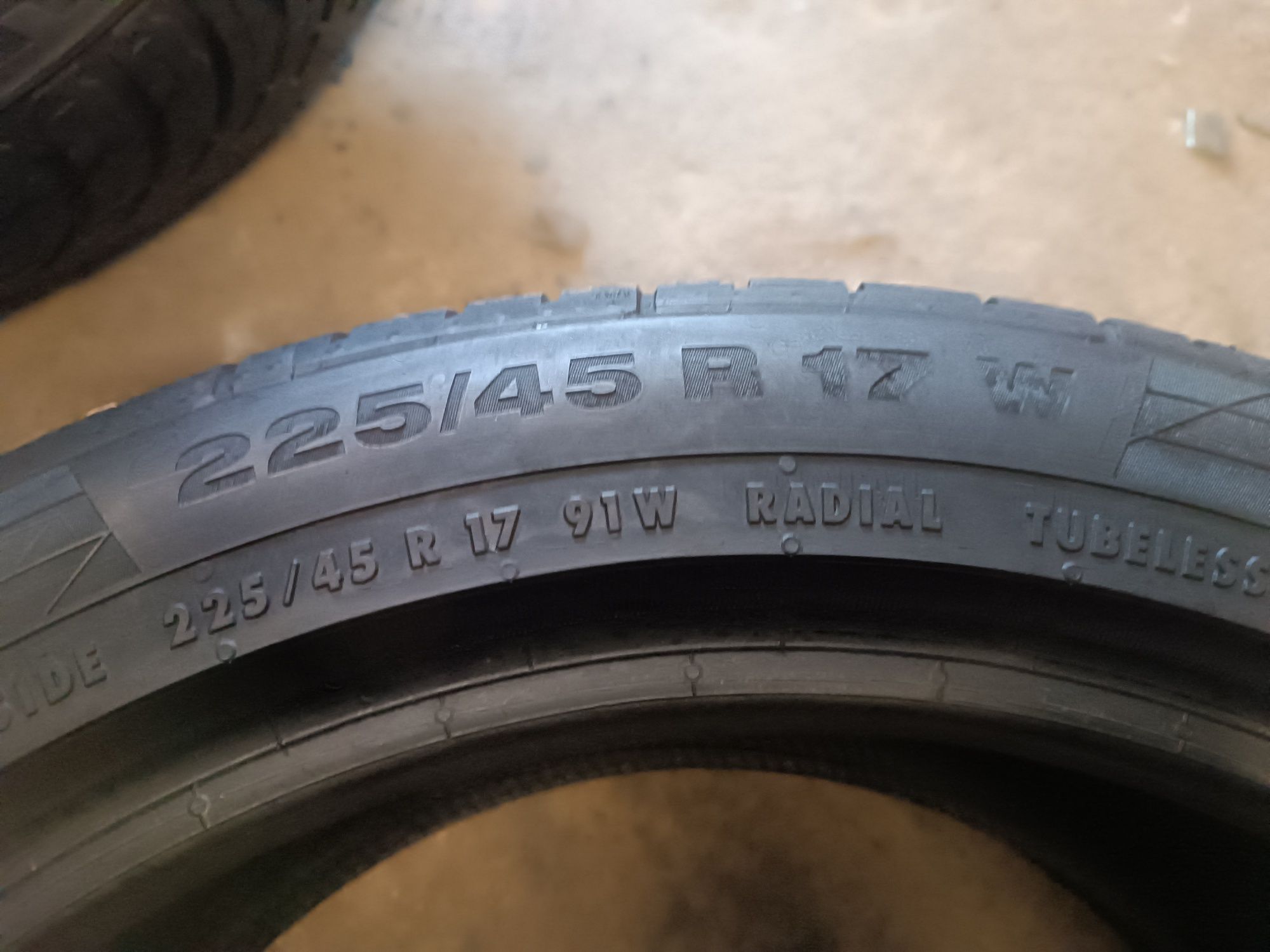 Sprzedam Oponę pojedynczą 225/45 r17 Continental