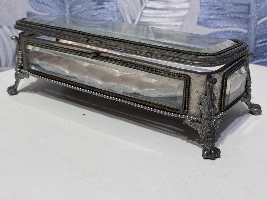 Винтажная шкатулка для украшений