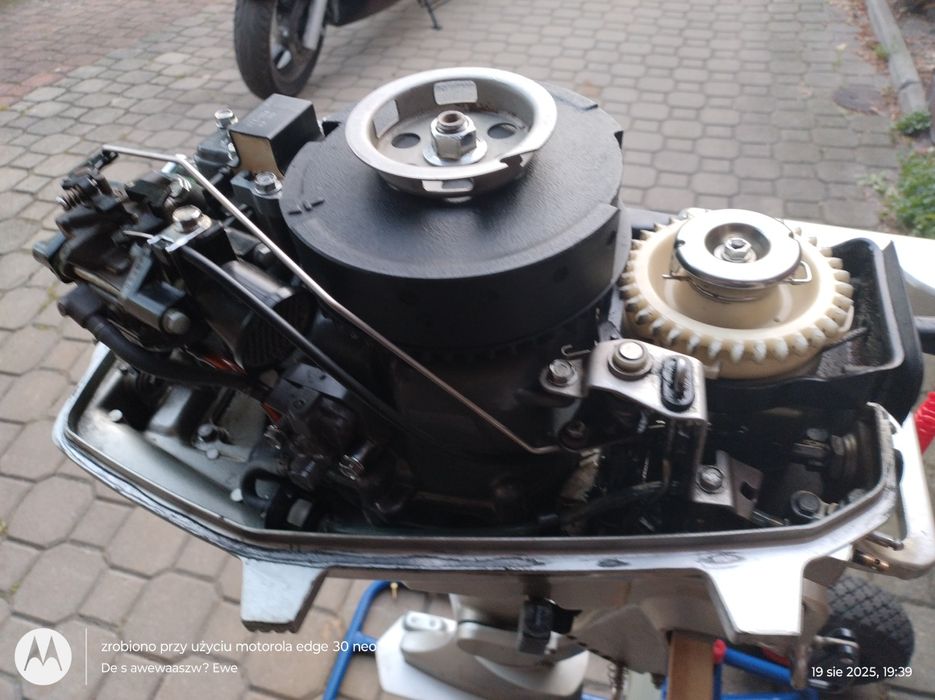 Silnik zaburtowy HONDA BF5, BF-5. Krótka stopa S. Ładowanie 3A.