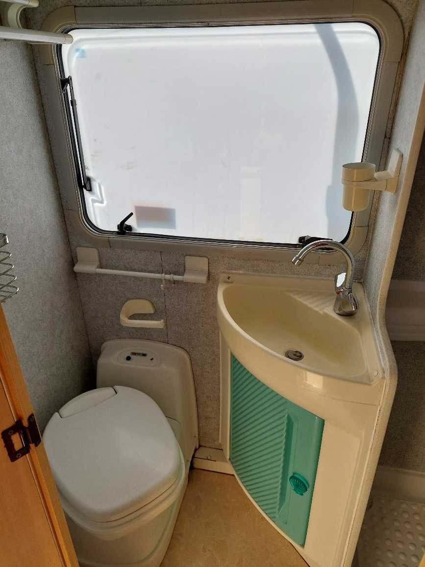 Vendo autocaravana Ford Challenger