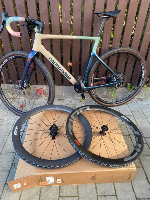 Cannondale Supersix evo 56 axs dt swiss zipp