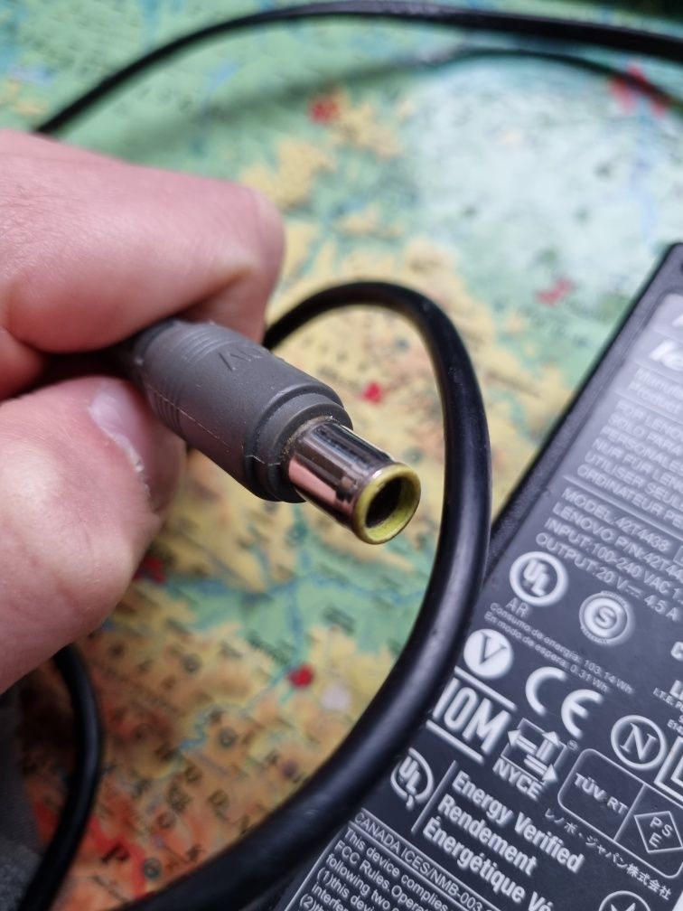 Zasilacz lenovo 90w 20v uszkodzony