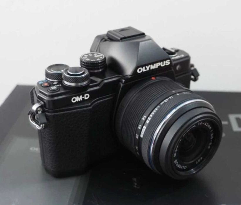 Aparat fotograficzny Olympus OM-D E-M10 Mark II czarny przebieg 1404