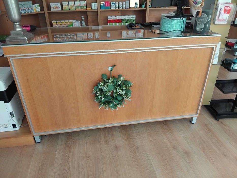 Vendem-se móveis de parafarmácia/ervanária, conjuntos