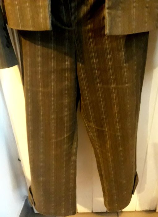 Komplet damski sportowy żakiet plus rybaczki zapinany na guziki  rozmi