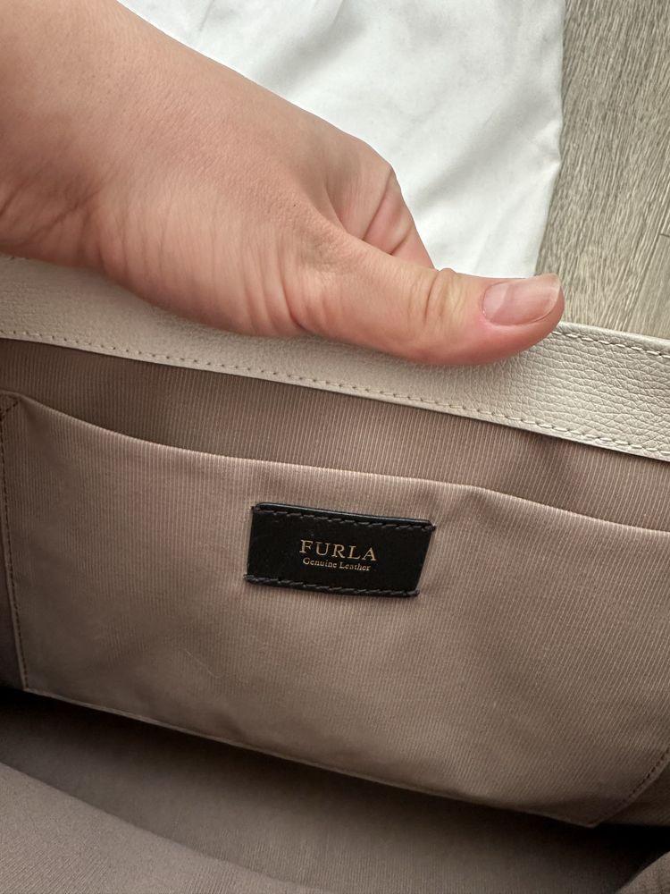 Шкіряна сумка Furla