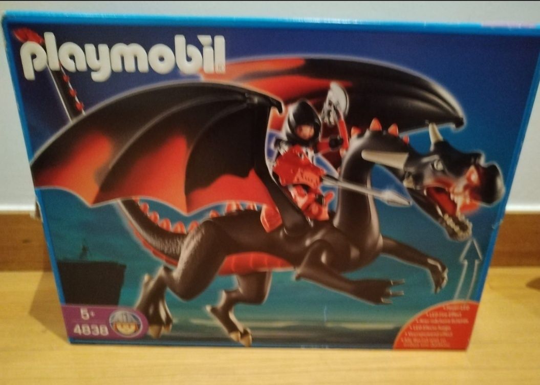 Playmobil Dragão de Fogo com Cavaleiro 4838