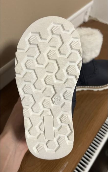 Нові зимові чобітки з нубука