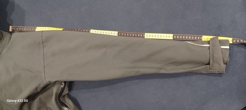 Kurtka przeciwdeszczowa Stormberg.