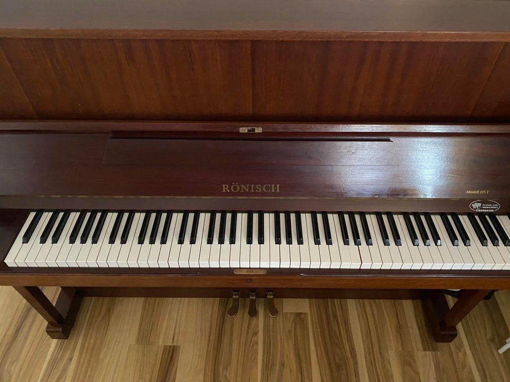 Pianino RONISCH M 115