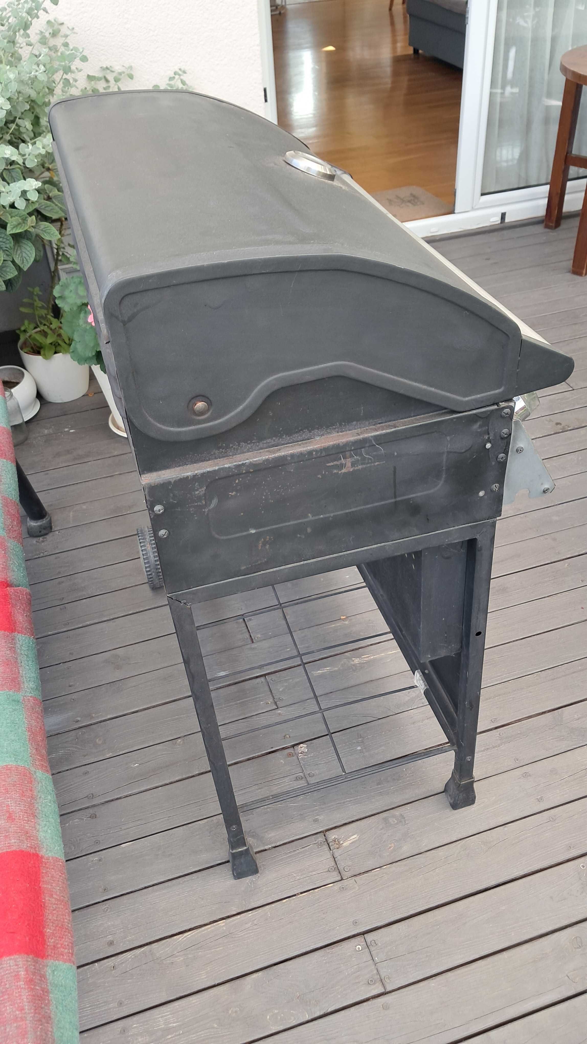 Grill gazowy 6 palnikow+jeden