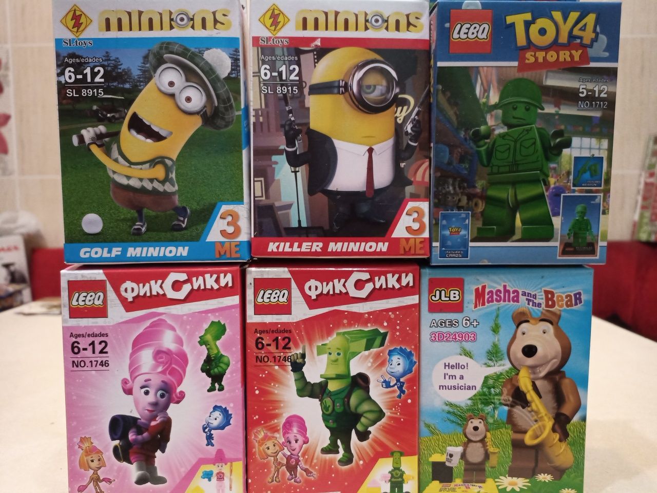 Комплект різних Лего