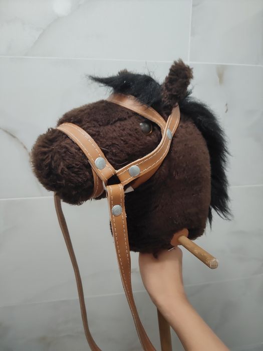 Hobby horse brązowy