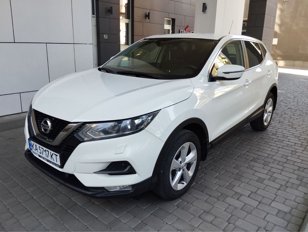 Nissan qashqai офіційний 2018 року в рідній фарбі без пошкоджень